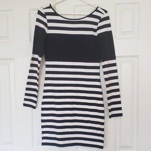 Guess Dress Black & White Striped Size Medium EUC